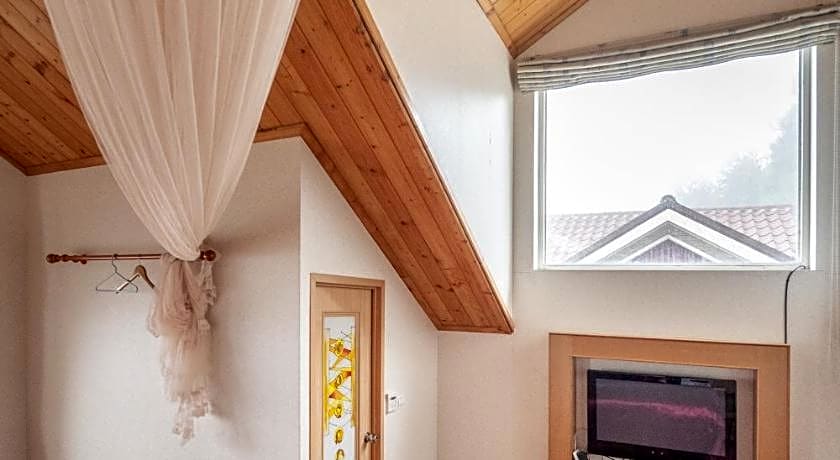 Chingjing New Paradise Bed and Breakfast