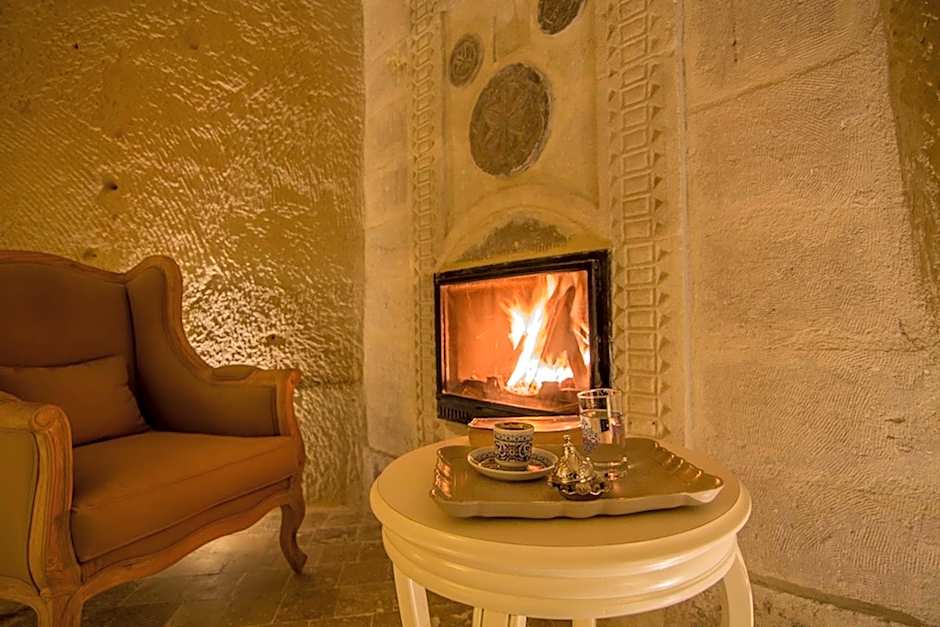 Azure Cave Suites - Cappadocia