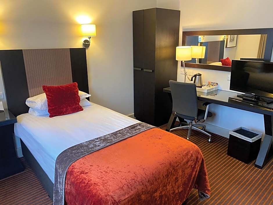 Staverton Park Hotel & Golf Club