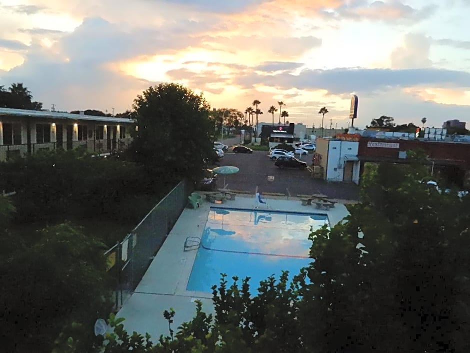 Siesta Inn McAllen