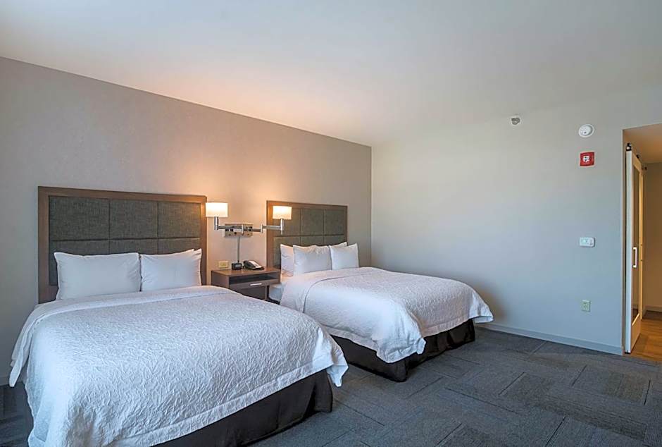 Hampton Inn By Hilton Chicago North-Loyola Station, Il