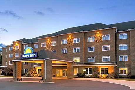 Days Inn & Conference Centre by Wyndham Oromocto