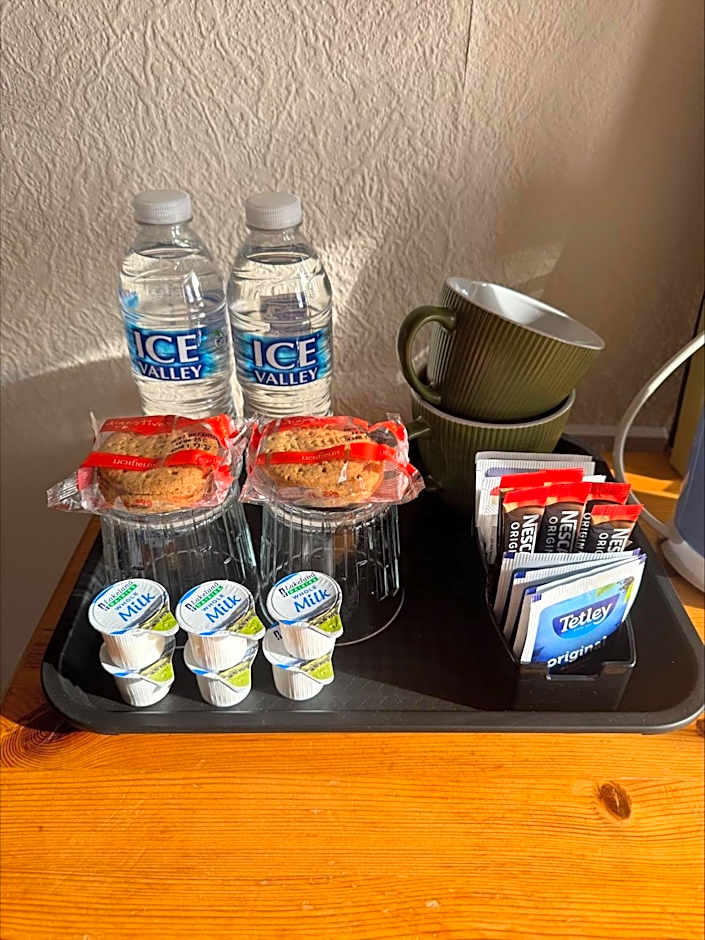 The Hillside Hotel & Restaurant