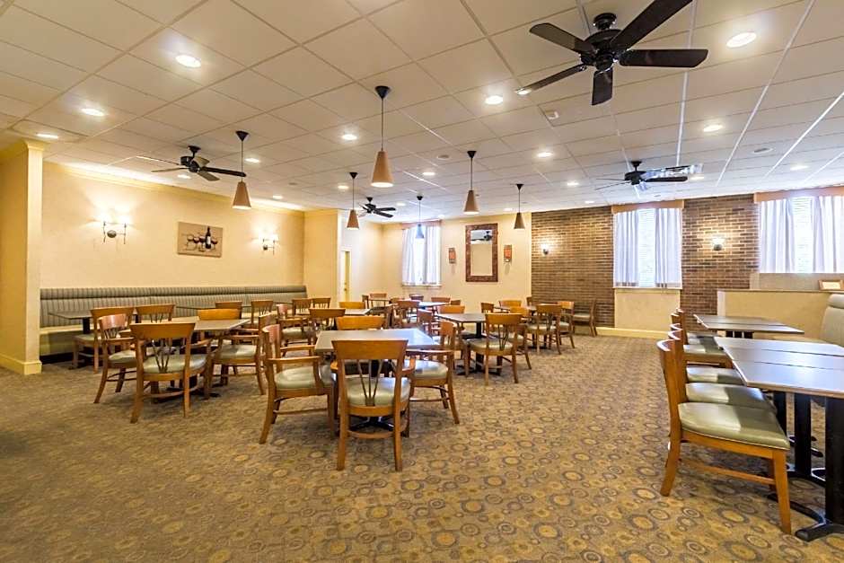 Quality Inn & Suites West Chester