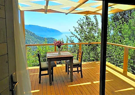 Deluxe Bungalow with Sea View