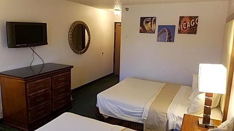 Deluxe Room with Two Double Beds - Smoking