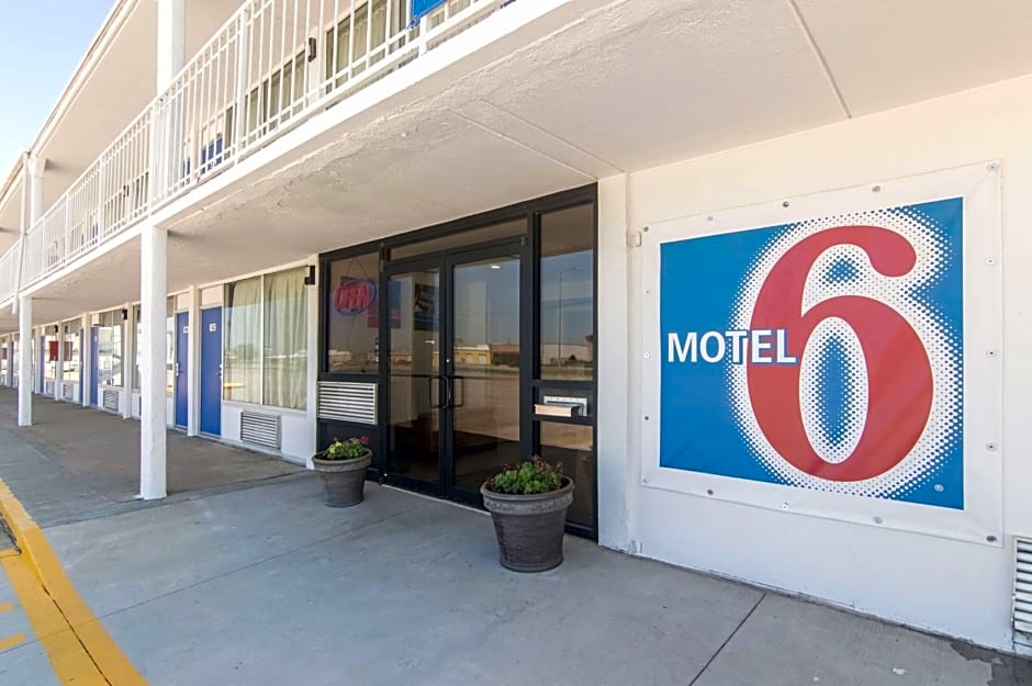 Motel 6-Liberal, KS