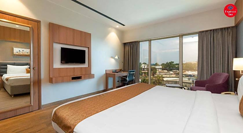 Express Inn The Business Luxury Hotel