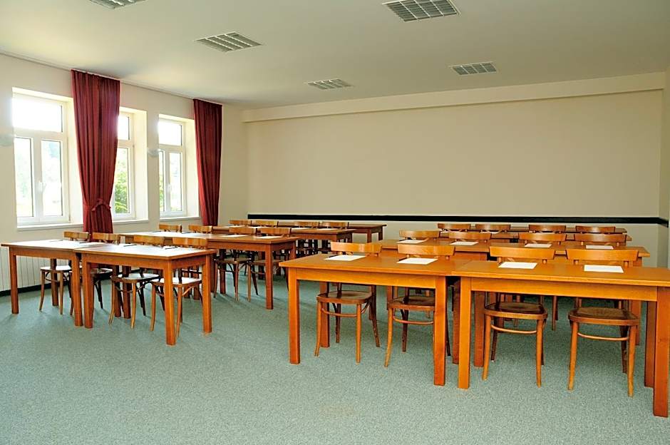 Hotel Leopold Račín