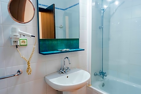 Rural house capacity 5 two bedrooms