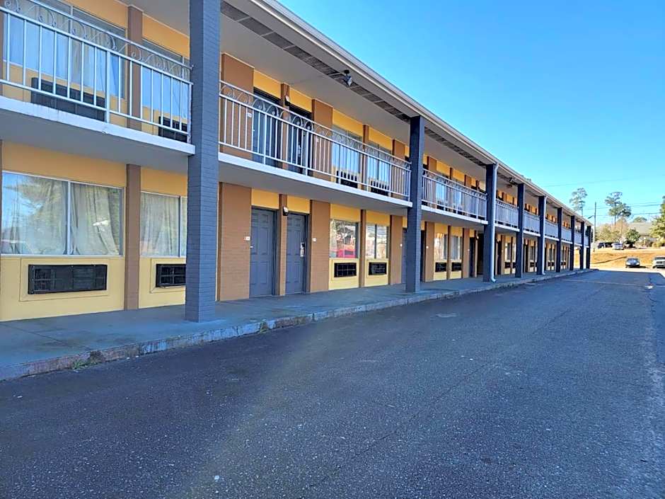 Executive Inn & Suites