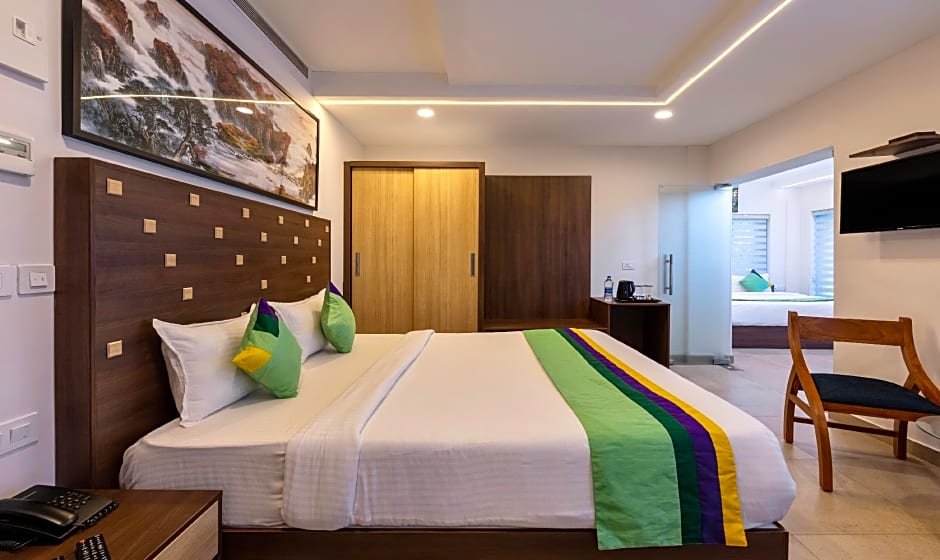 Treebo Trend vSaffron Regency 2.2 KM From Alleppey Backwaters