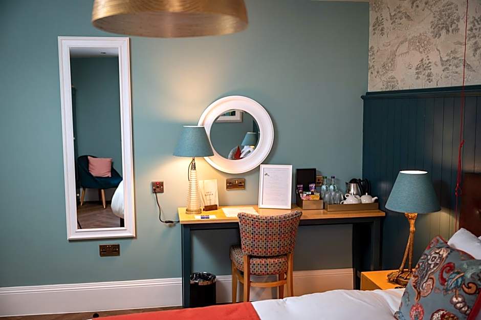 Victoria Hotel by Chef & Brewer Collection