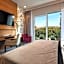 Royal Ariston Hotel