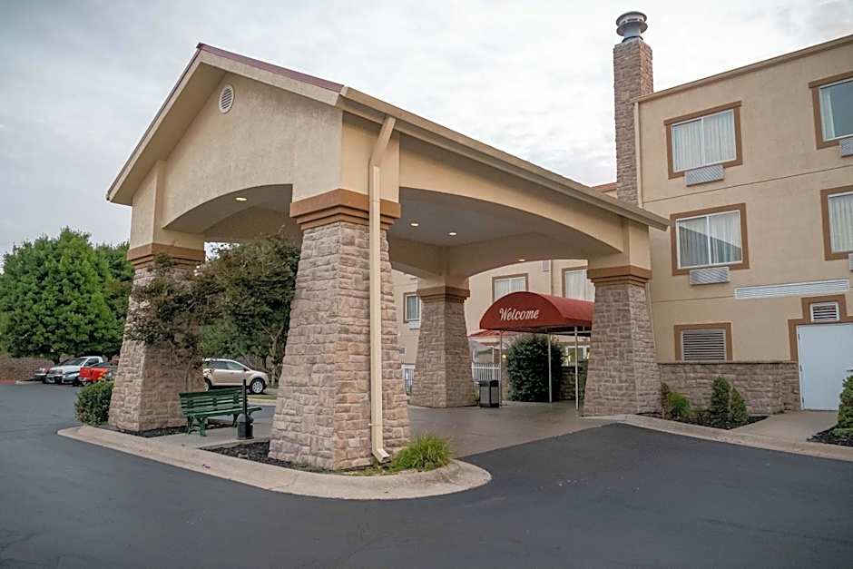 Baymont by Wyndham Springfield I-44