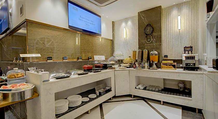 HOTEL DELHI 55 @ NEW DELHI RAILWAY STATION                                                      