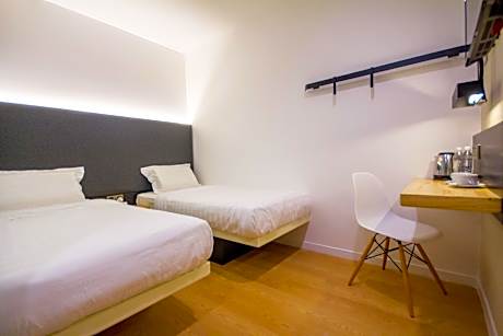 Twin Deluxe Room, Guest room, 2 Twin/Single Bed(s)