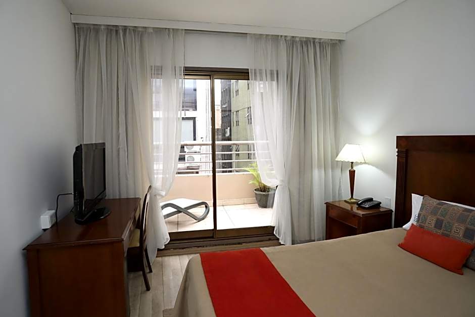 HR Esmeralda Luxor