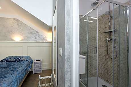 Single Room with Private Bathroom