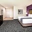 La Quinta Inn & Suites by Wyndham Dallas Plano - The Colony