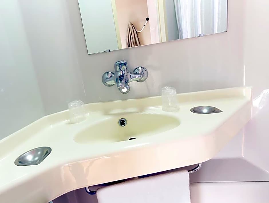 Premiere Classe Orange