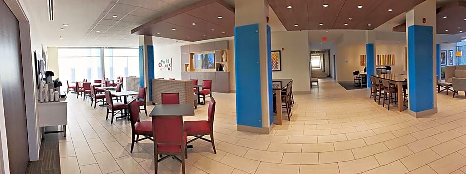 Holiday Inn Express & Suites - Rantoul