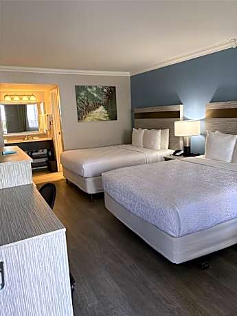 SureStay InnSuites Phoenix Hotel & Suites by Best Western