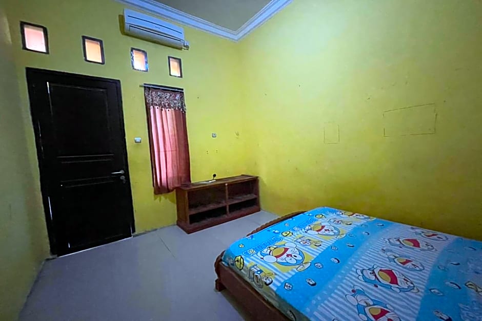 OYO 93036 Eddy Homestay Syariah