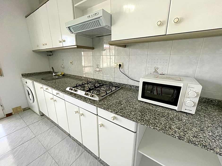 Apartamentos Revo Salinas 3000