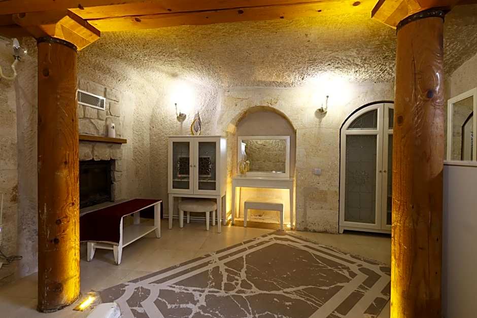 Anatelein Cave Hotel