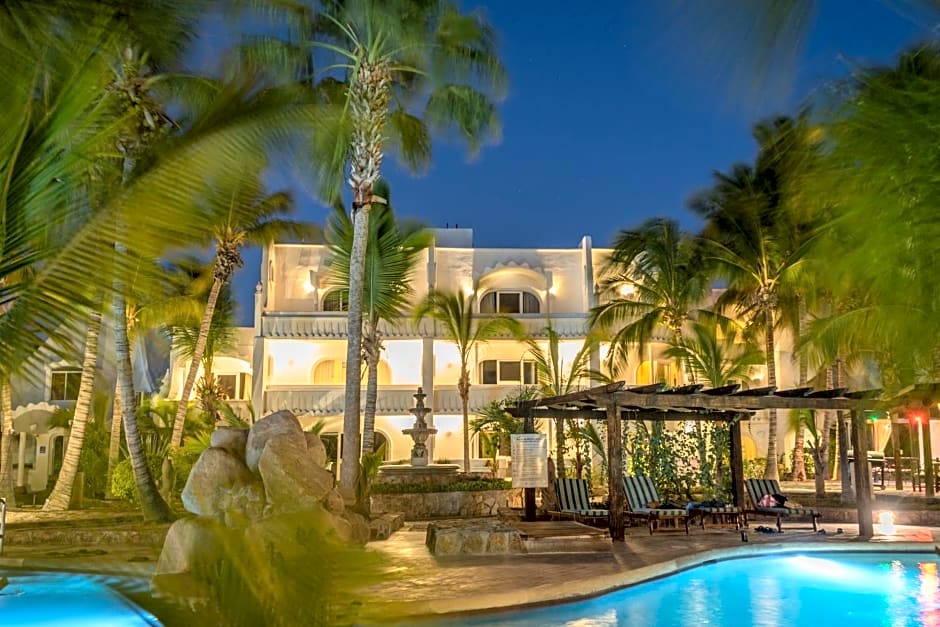 Hotel & Suites El Moro
