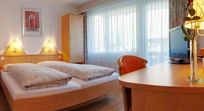 Hotel Eden