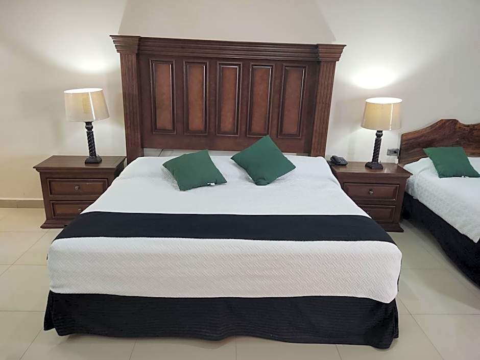 Hotel Posada Santa Fe Sabinas