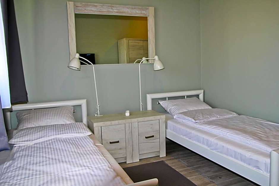 Motel Lunar