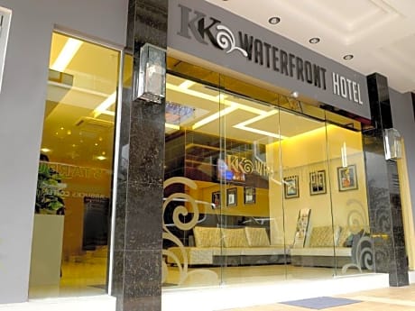 Kk Waterfront Hotel
