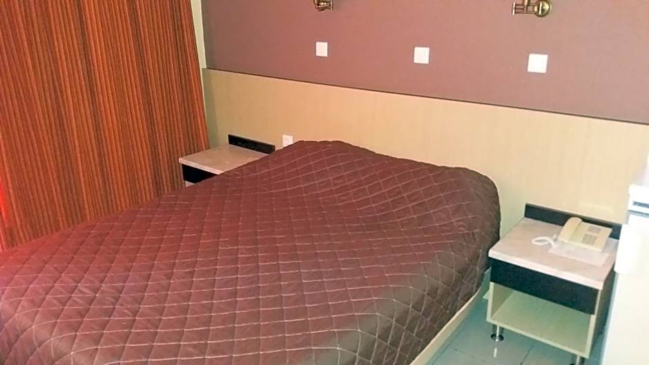 Paritsa Hotel
