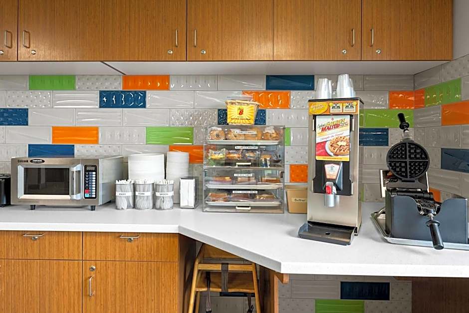 Super 8 by Wyndham Sault Ste Marie On