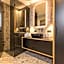 Perfect Lodgings Panorama