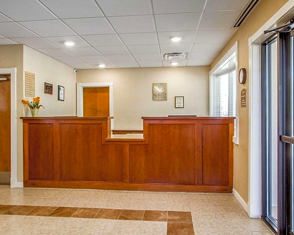 Quality Inn & Suites