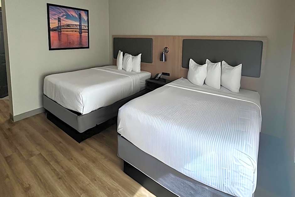 La Quinta Inn & Suites by Wyndham Jacksonville Butler Blvd