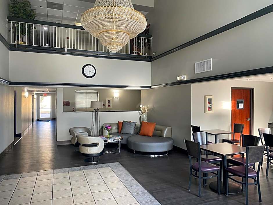 Super 8 by Wyndham Weatherford