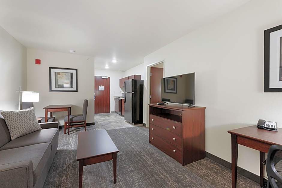 Cobblestone Hotel & Suites - Urbana