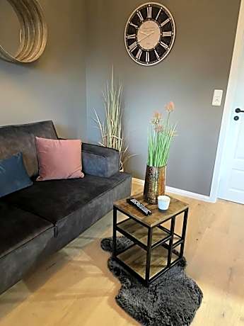 Apartment with Garden View