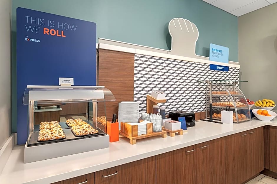 Holiday Inn Express & Suites West Melbourne By IHG