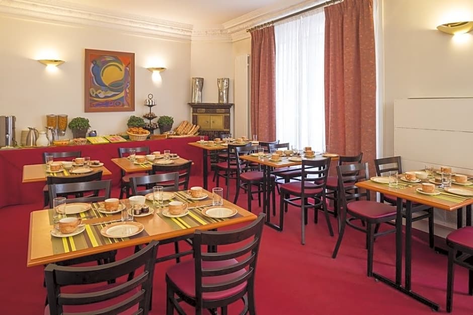 Tribe Paris Batignolles