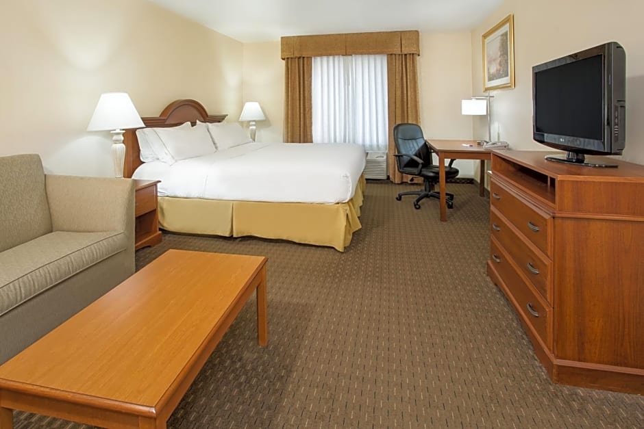 Holiday Inn Express Hotel & Suites Marion By IHG