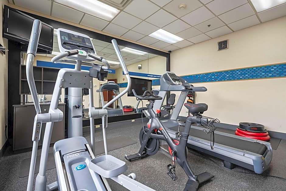 Hampton Inn By Hilton Ridgefield Park