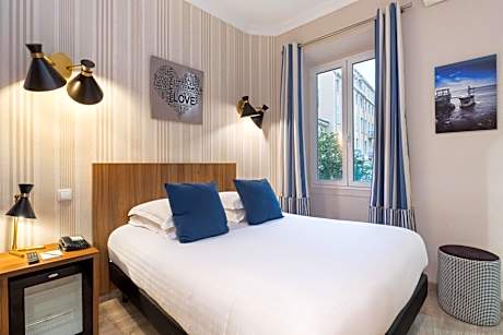 Classic Queen Room - Non-Smoking