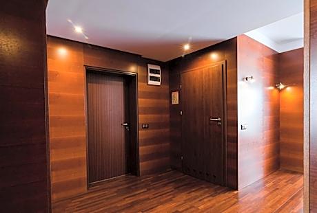 Two-Bedroom Apartment (4 Adults)