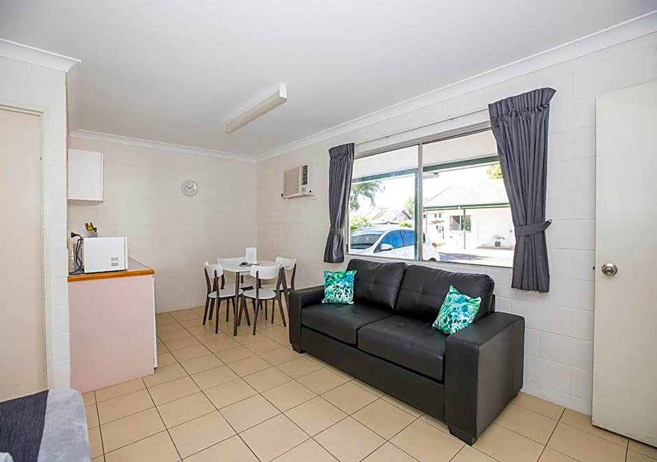 Banjo Paterson Motor Inn